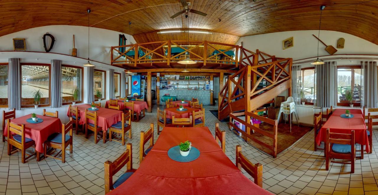 Hotel Panska Licha เบอร์โน ภายนอก รูปภาพ