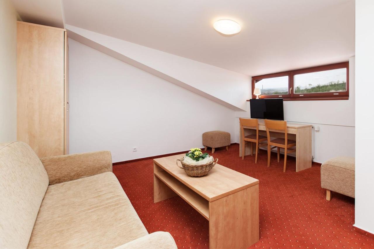 Hotel Panska Licha เบอร์โน ภายนอก รูปภาพ